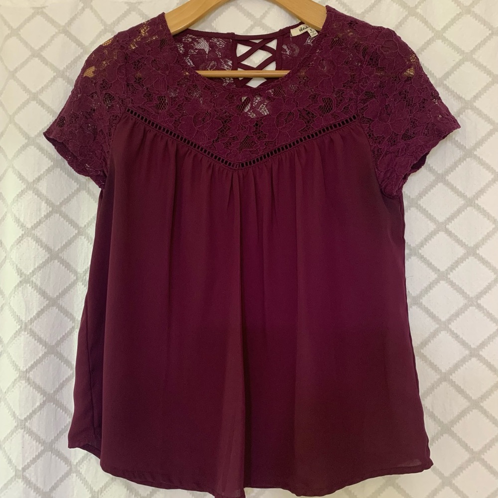 Cute flirty Burgundy Blouse